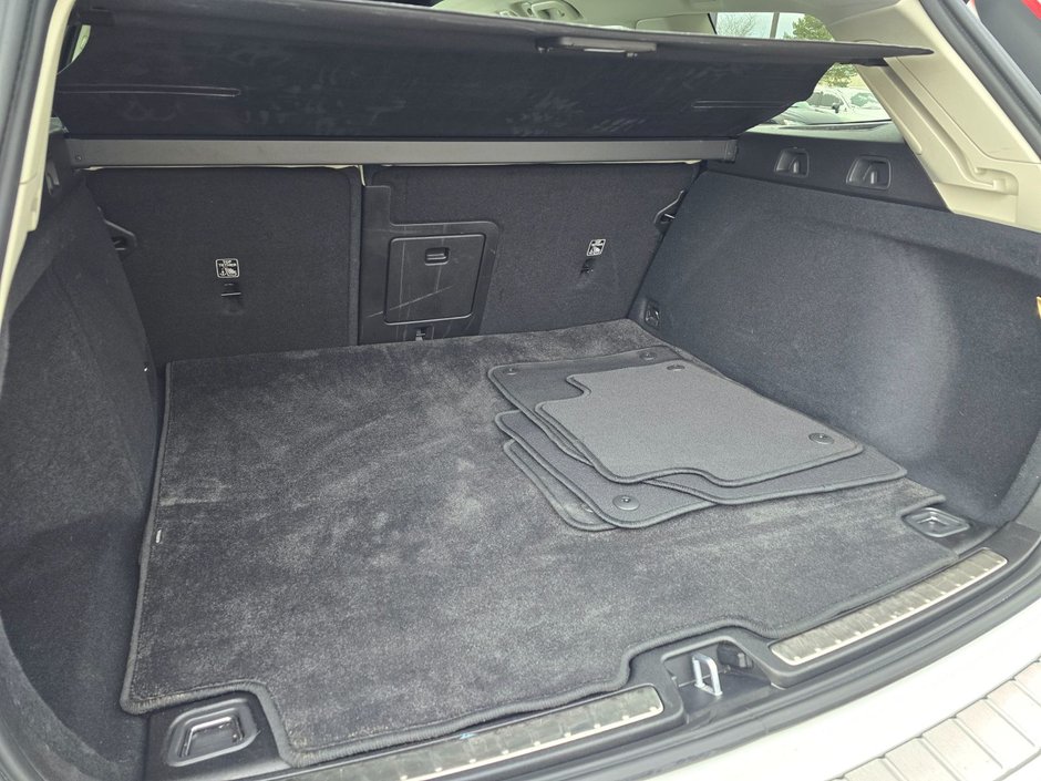 2025 Volvo V60 CROSS COUNTRY PLUS-12