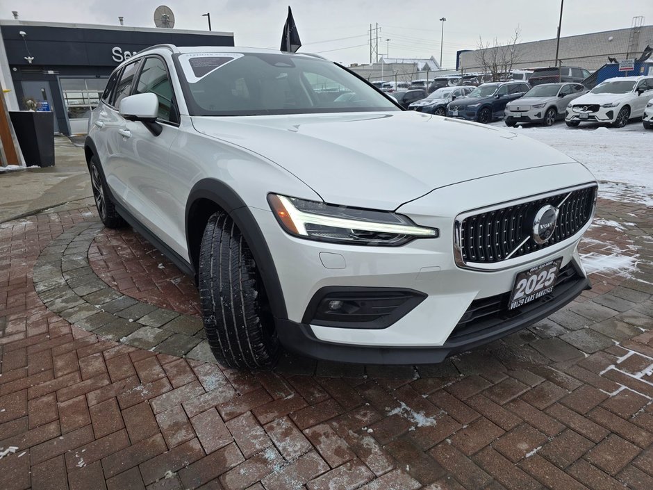 2025 Volvo V60 CROSS COUNTRY PLUS-5
