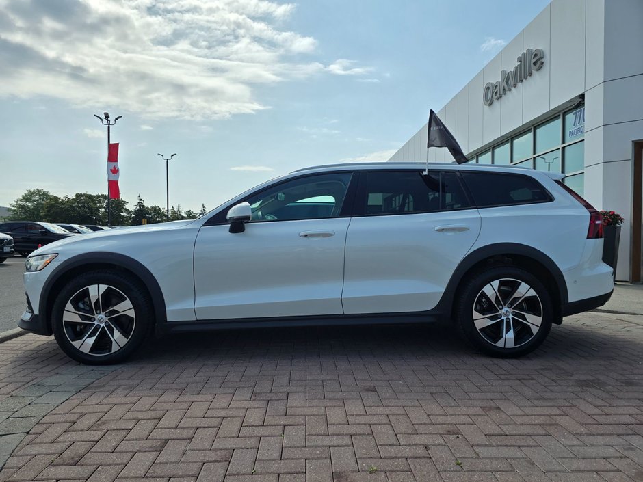 2025 Volvo V60 CROSS COUNTRY PLUS-9