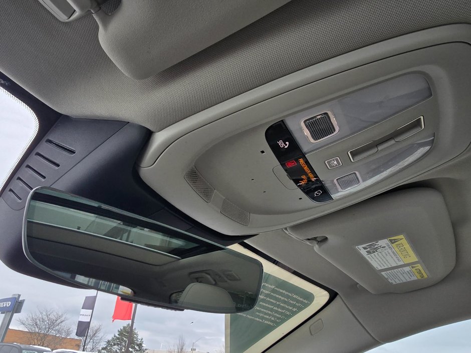 2025 Volvo V60 CROSS COUNTRY PLUS-24