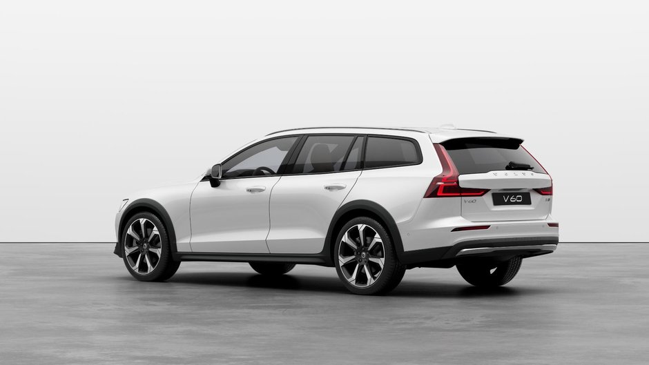 2026 Volvo V60 Cross Country Ultra-1