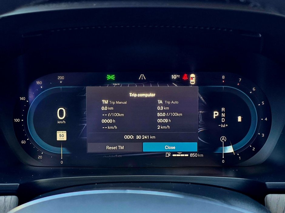 2024 Volvo V90 Cross Country PLUS-1
