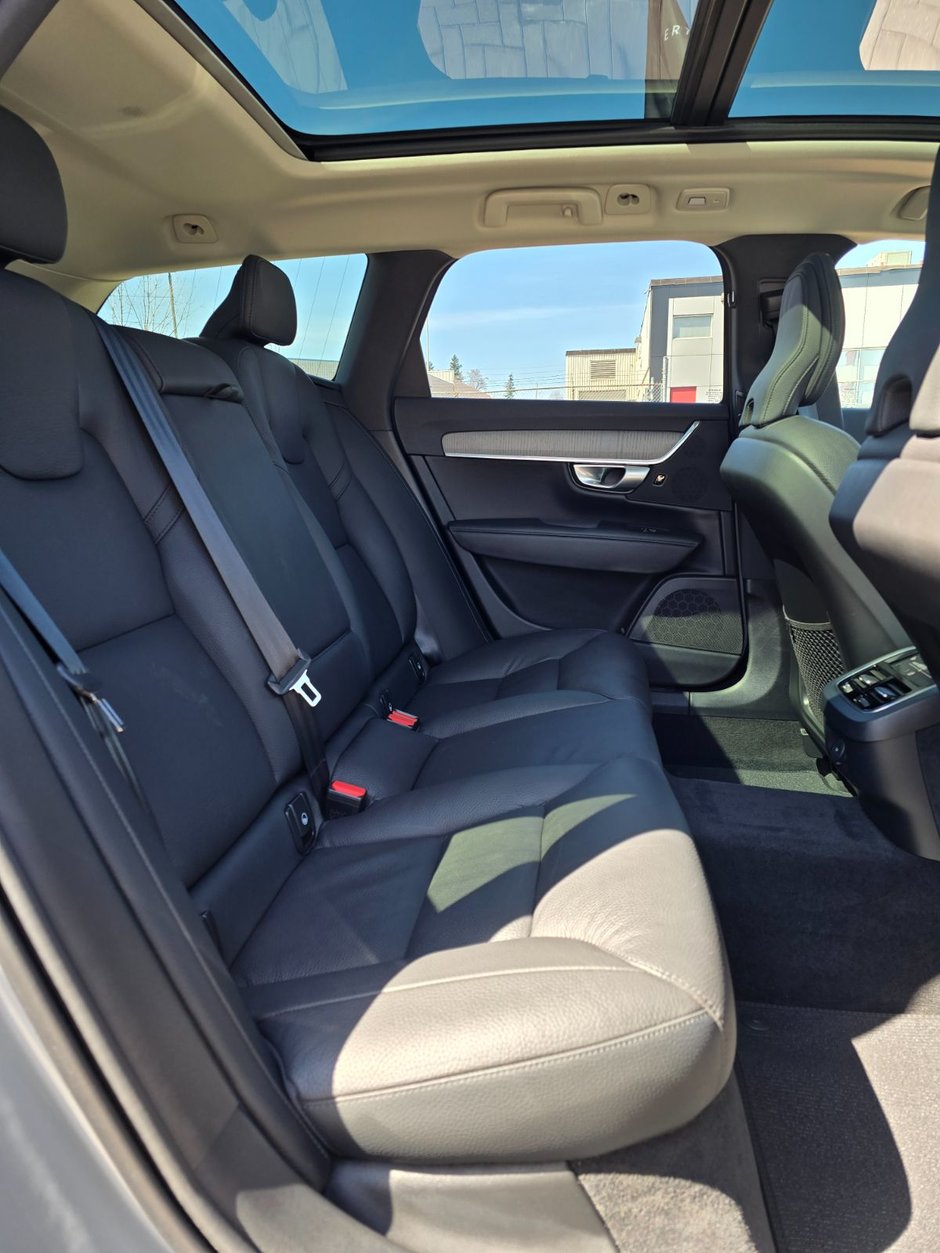 2024 Volvo V90 Cross Country PLUS-19