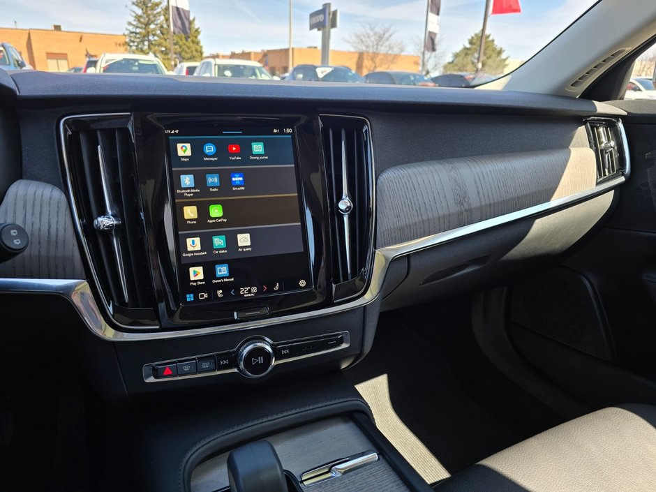 2024 Volvo V90 Cross Country PLUS-28