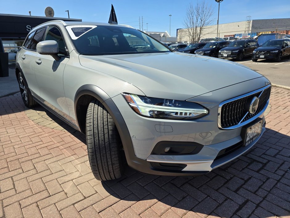 2024 Volvo V90 Cross Country PLUS-5