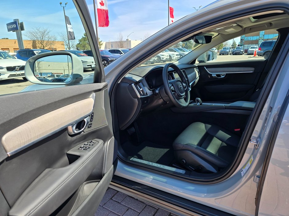 2024 Volvo V90 Cross Country PLUS-12