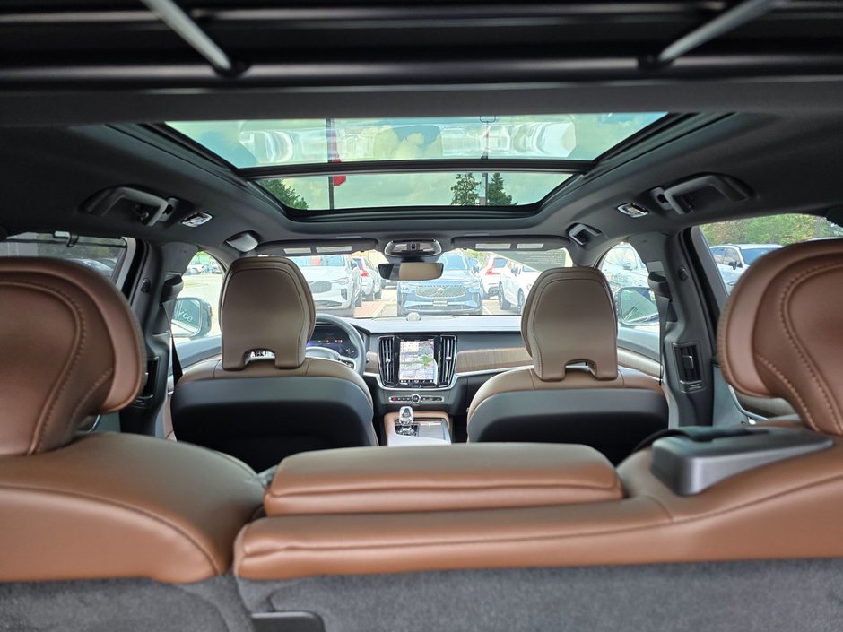 2025 Volvo V90 Cross Country ULTRA-6