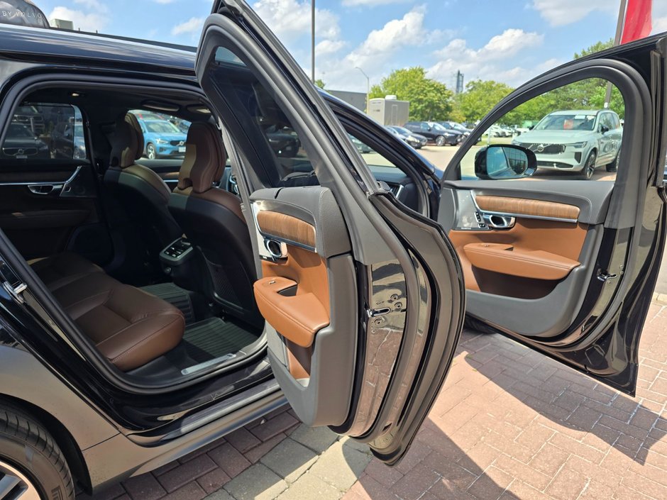 2025 Volvo V90 Cross Country ULTRA-10