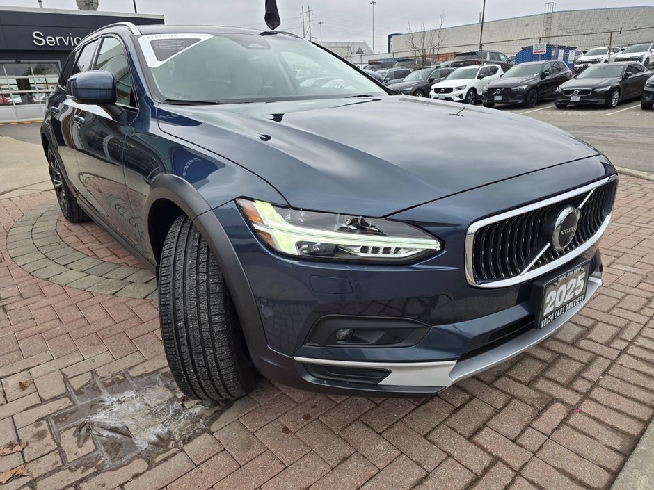 2025 Volvo V90 CROSS COUNTRY PLUS-5