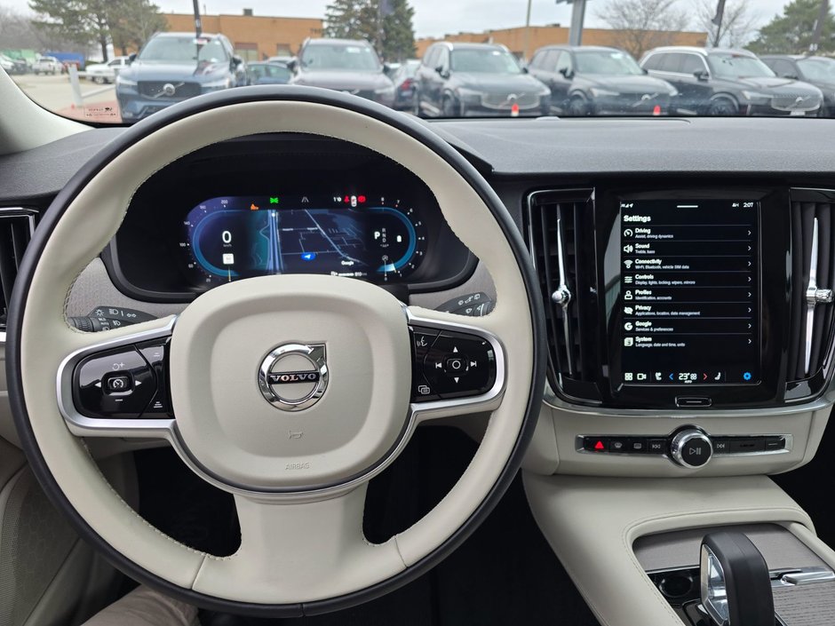 2025 Volvo V90 CROSS COUNTRY PLUS-26