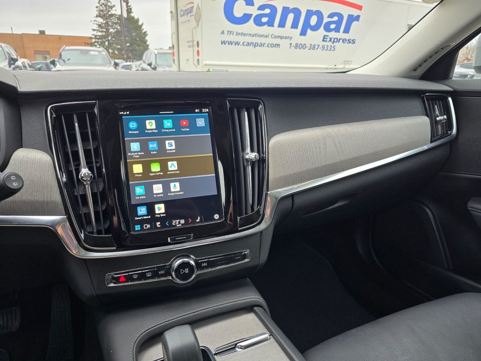 2025 Volvo V90 CROSS COUNTRY PLUS-28