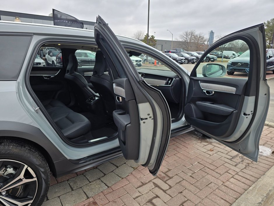 2025 Volvo V90 CROSS COUNTRY PLUS-10