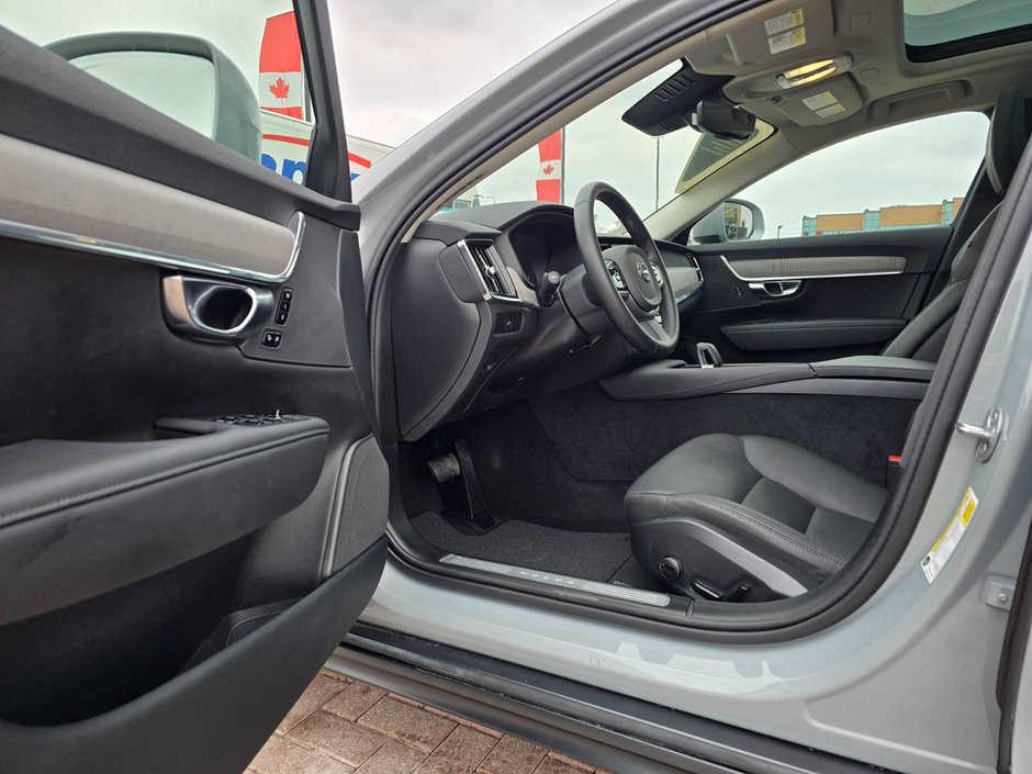 2025 Volvo V90 CROSS COUNTRY PLUS-12