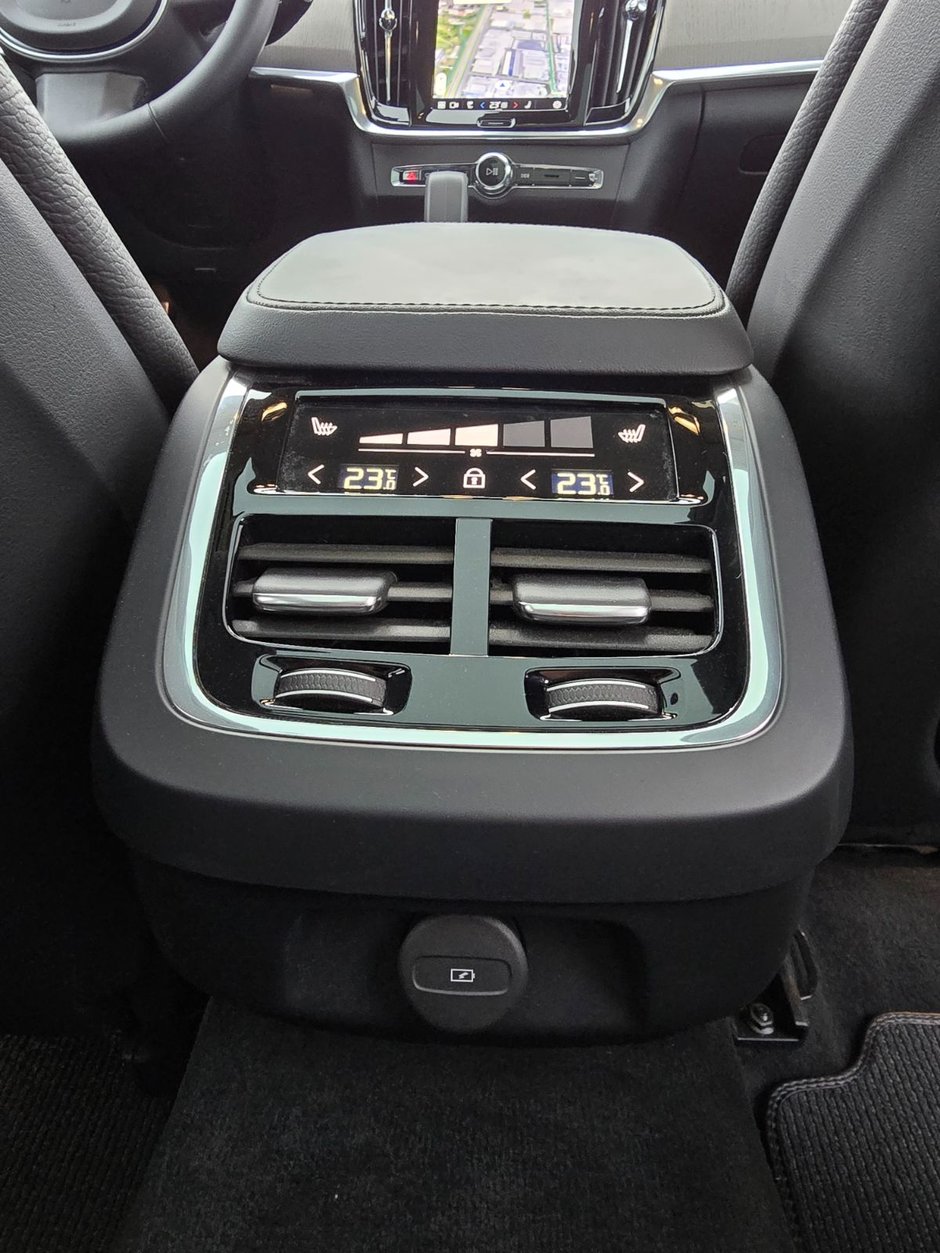 2025 Volvo V90 CROSS COUNTRY PLUS-20