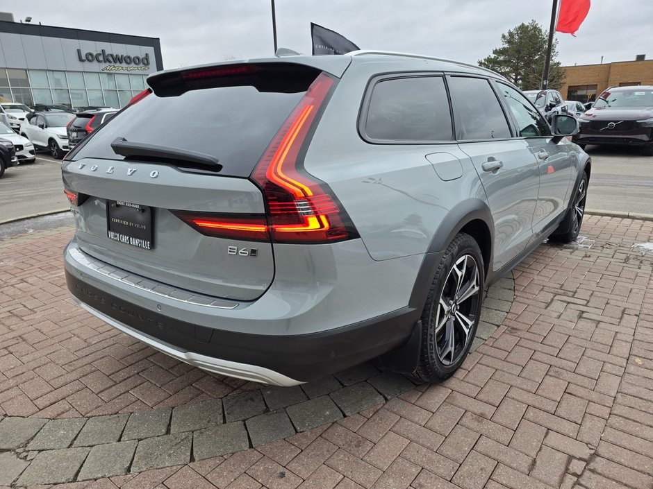 2025 Volvo V90 CROSS COUNTRY PLUS-14
