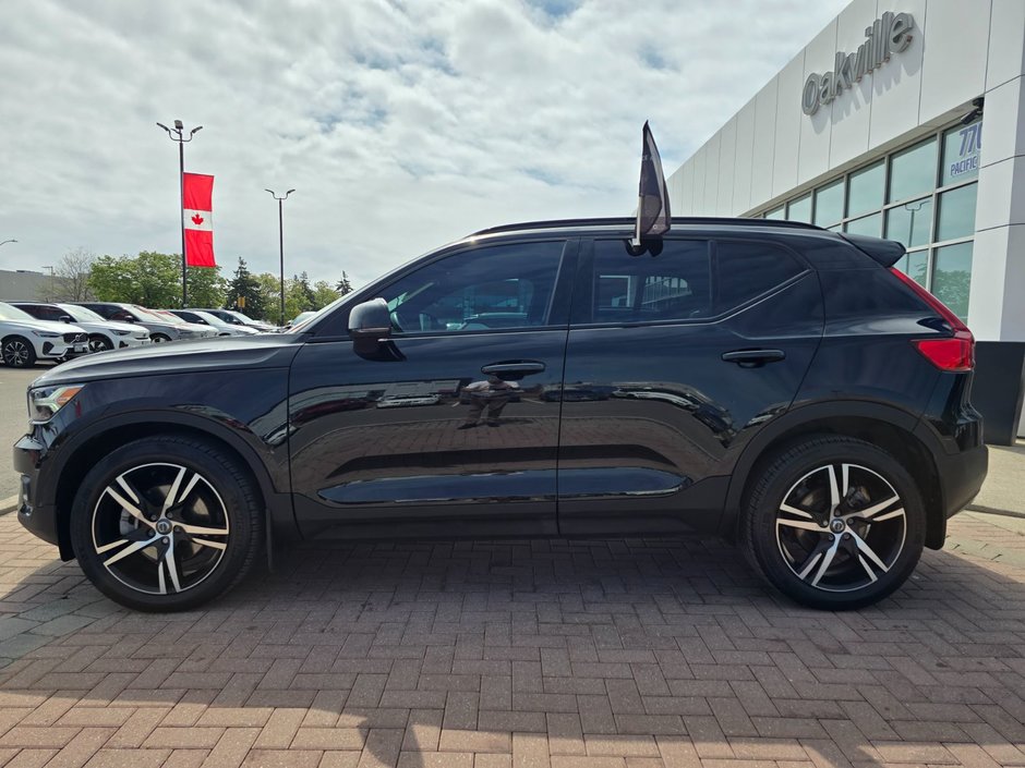 2021 Volvo XC40 R-DESIGN-9