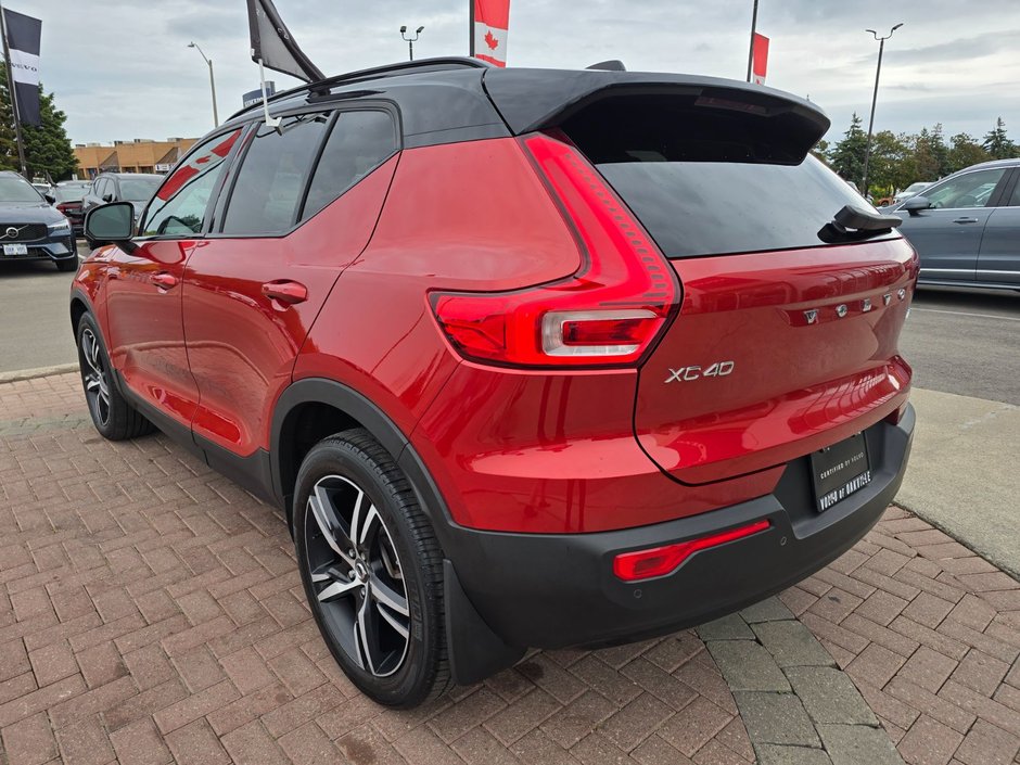 2021 Volvo XC40 R-DESIGN-11