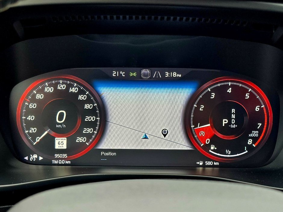 2021 Volvo XC40 R-DESIGN-1