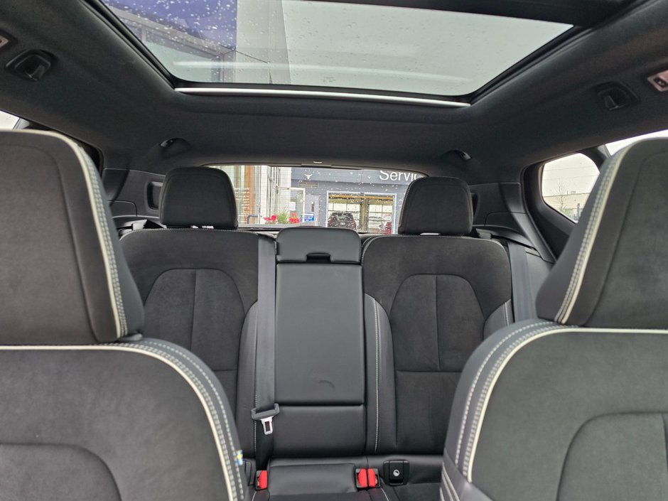 2021 Volvo XC40 R-DESIGN-8