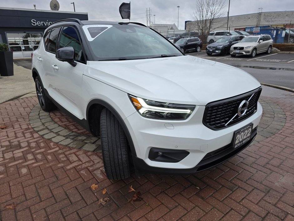 2022 Volvo XC40 R-DESIGN-5