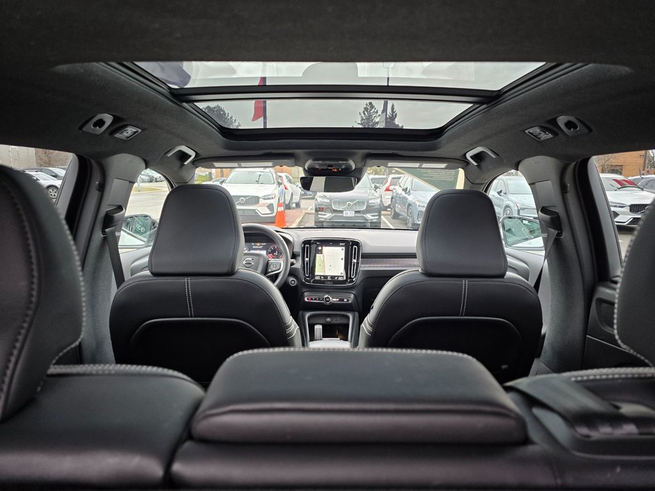 2022 Volvo XC40 R-DESIGN-6