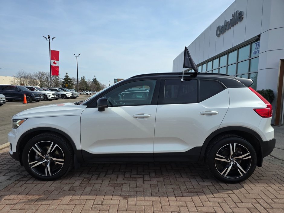 2022 Volvo XC40 R-DESIGN-9