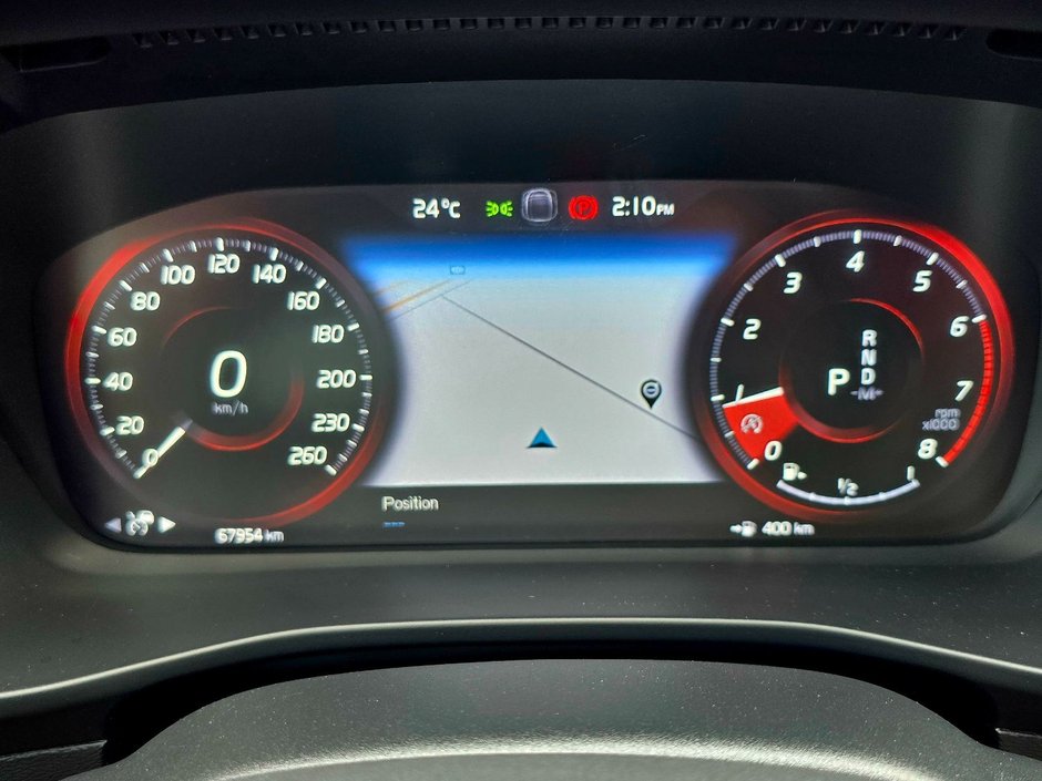 2022 Volvo XC40 R-DESIGN-1