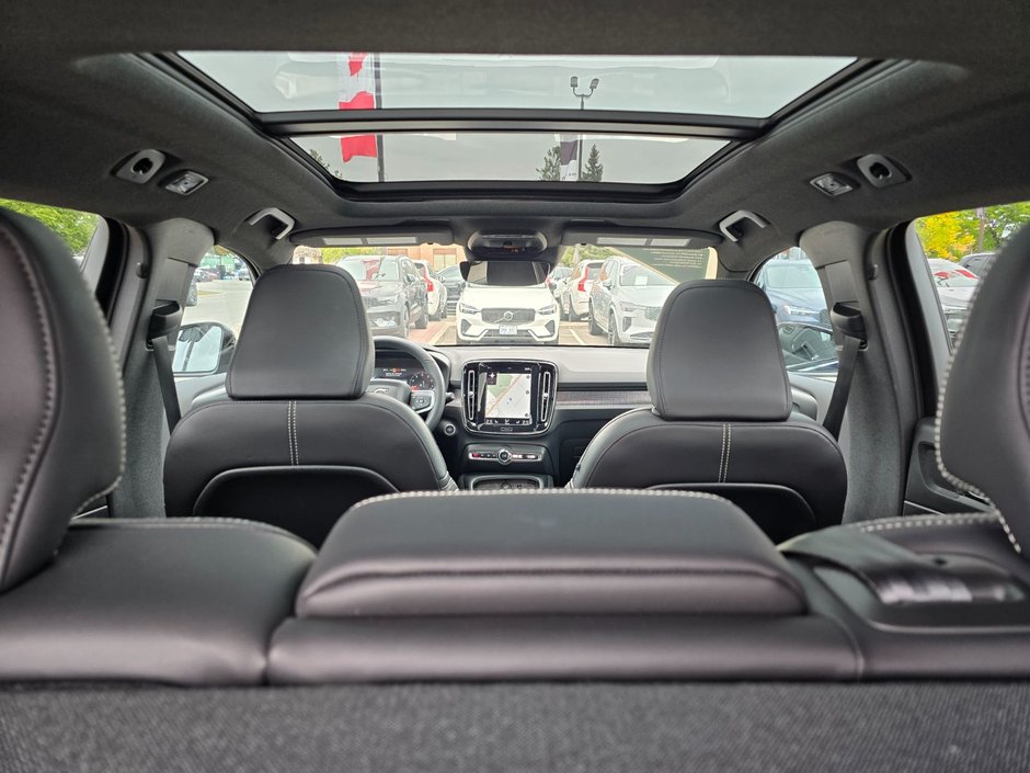 2022 Volvo XC40 R-DESIGN-6