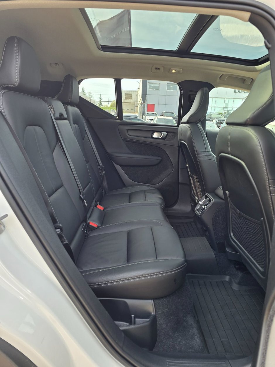 2023 Volvo XC40 PLUS BRIGHT THEME-19