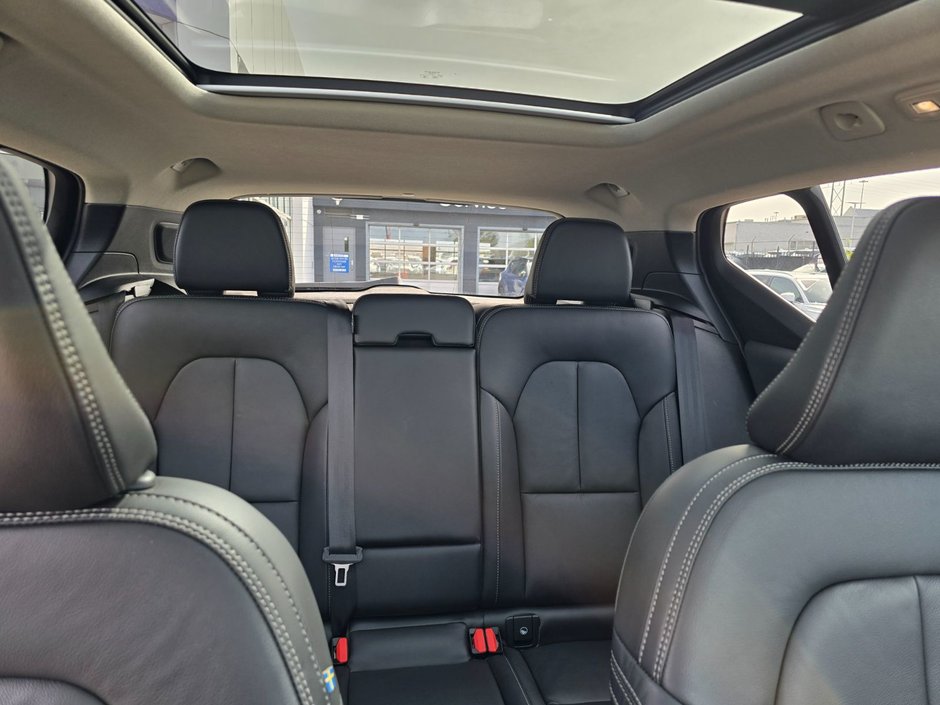 2023 Volvo XC40 PLUS BRIGHT THEME-8