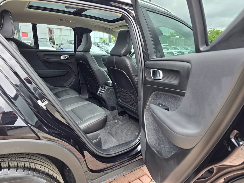 2024 Volvo XC40 PLUS BRIGHT THEME-18