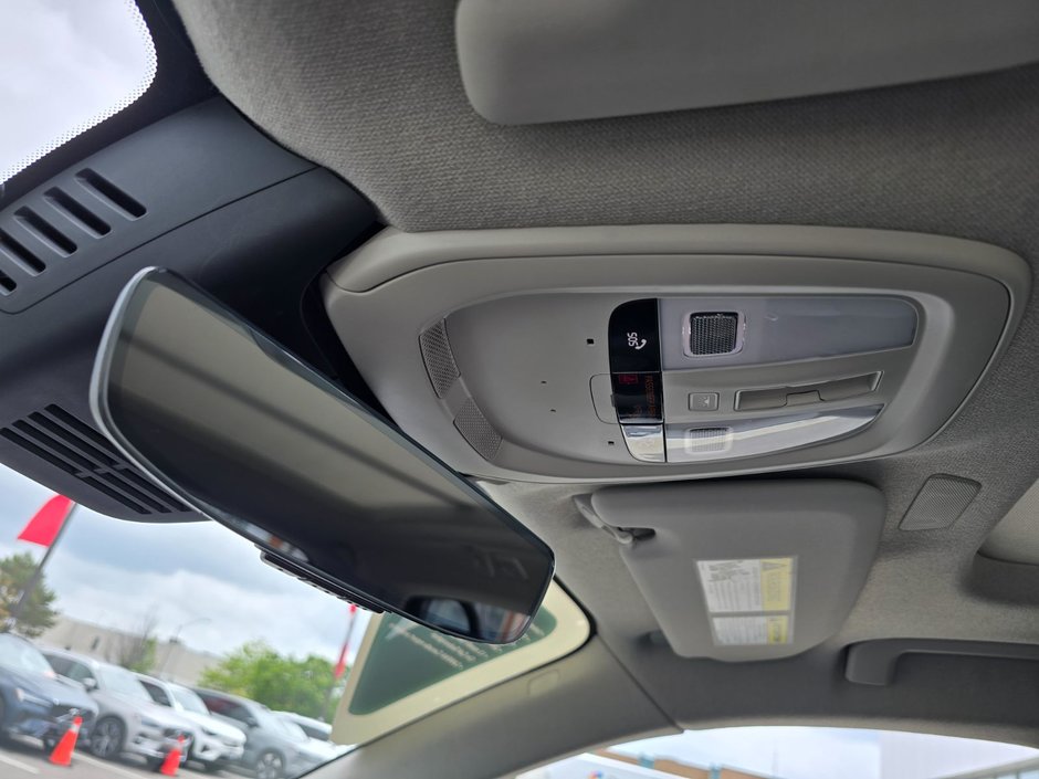 2024 Volvo XC40 PLUS BRIGHT THEME-25