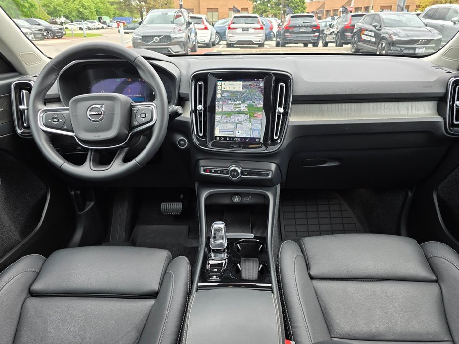 2024 Volvo XC40 PLUS BRIGHT THEME-4