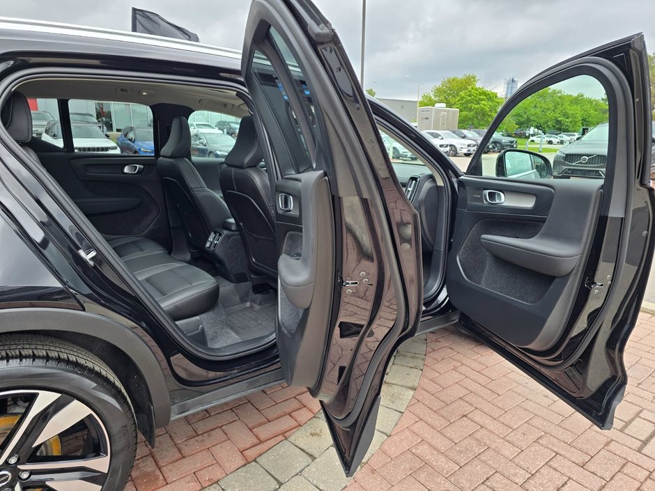 2024 Volvo XC40 PLUS BRIGHT THEME-10