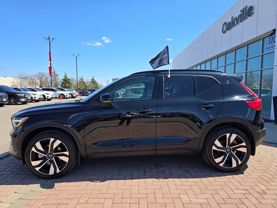 2024 Volvo XC40 PLUS DARK THEME-9