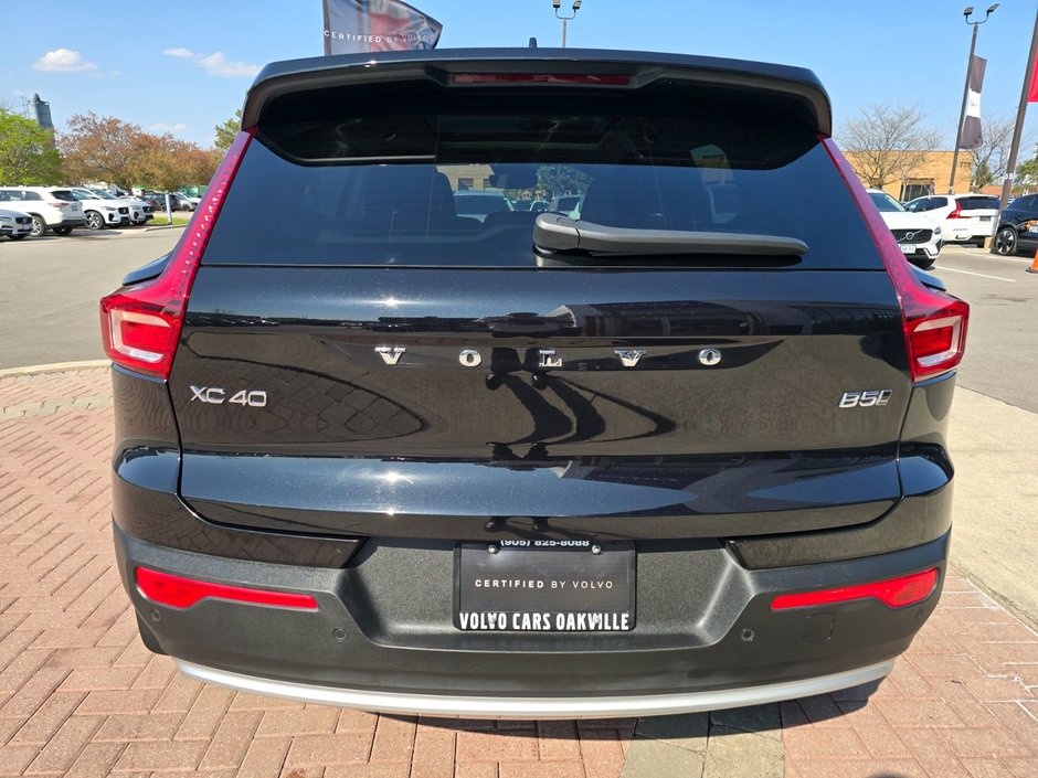2024 Volvo XC40 PLUS BRIGHT THEME-13