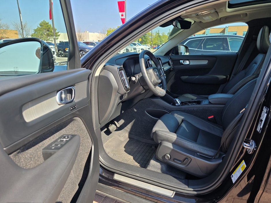 2024 Volvo XC40 PLUS BRIGHT THEME-12