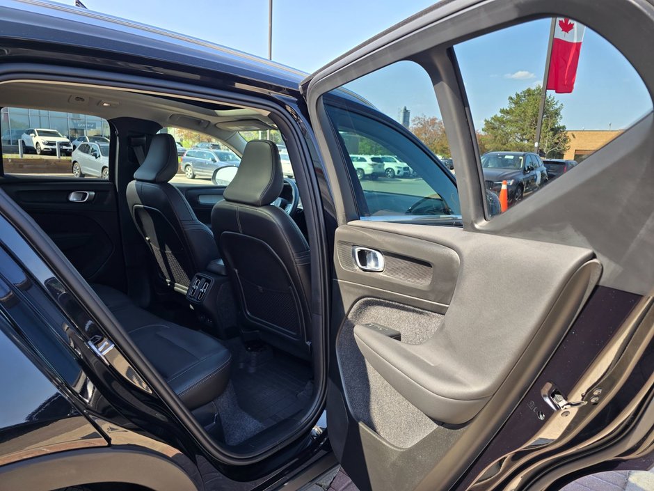 2024 Volvo XC40 PLUS BRIGHT THEME-18