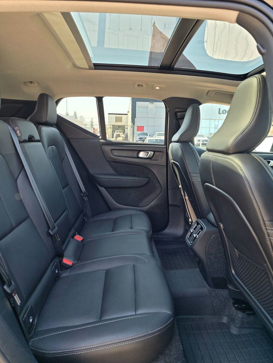 2024 Volvo XC40 PLUS BRIGHT THEME-19