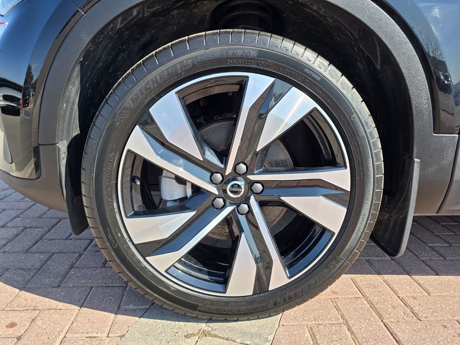 2024 Volvo XC40 PLUS BRIGHT THEME-7