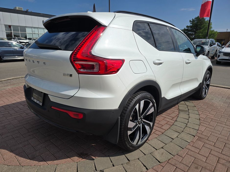 2024 Volvo XC40 ULTIMATE DARK THEME-14