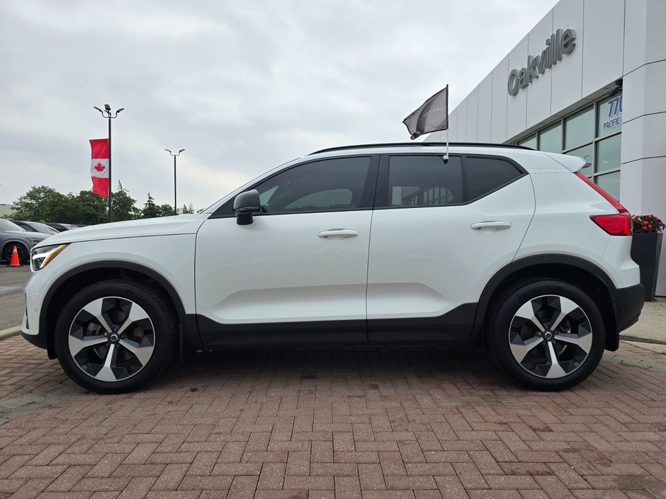 2024 Volvo XC40 PLUS DARK THEME-9