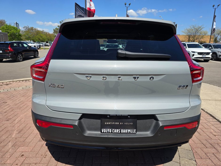 2025 Volvo XC40 PLUS DARK THEME-13