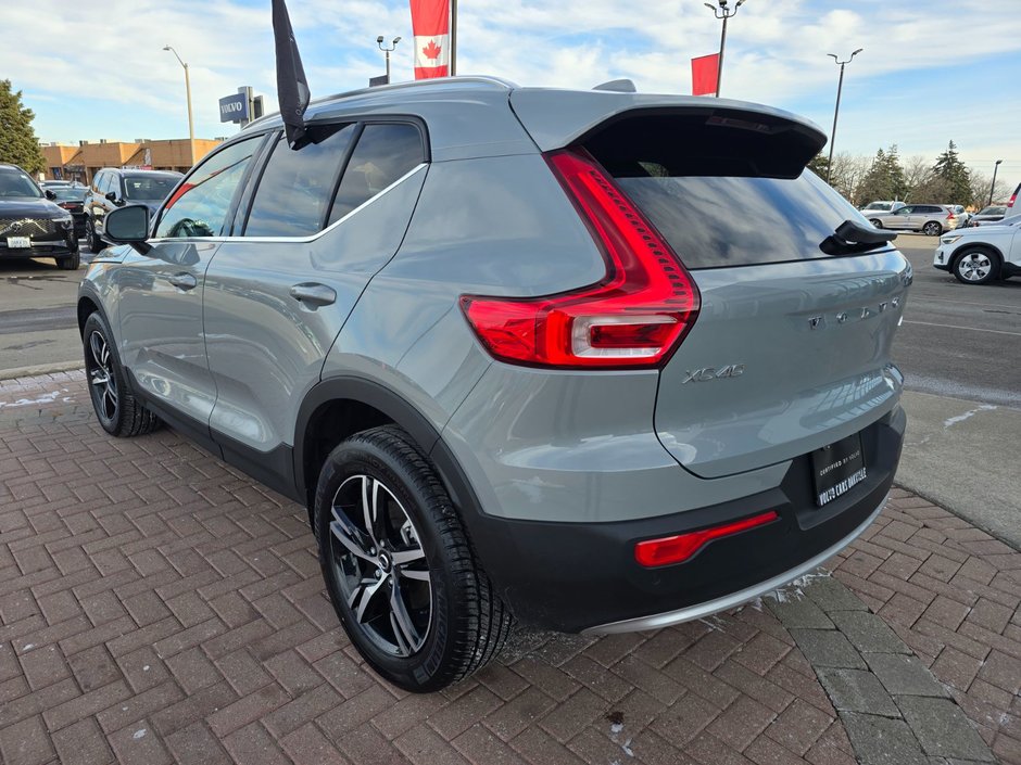 2025 Volvo XC40 CORE BRIGHT THEME-11