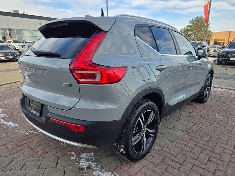 2025 Volvo XC40 CORE BRIGHT THEME-14