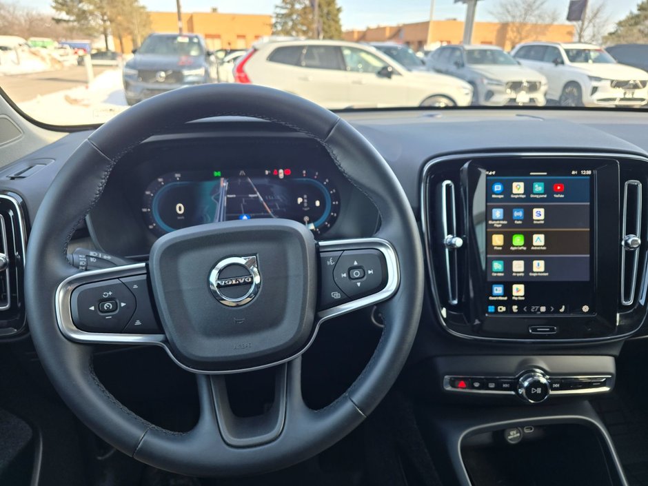 2025 Volvo XC40 PLUS DARK THEME-28