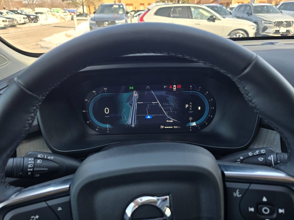 2025 Volvo XC40 PLUS DARK THEME-27