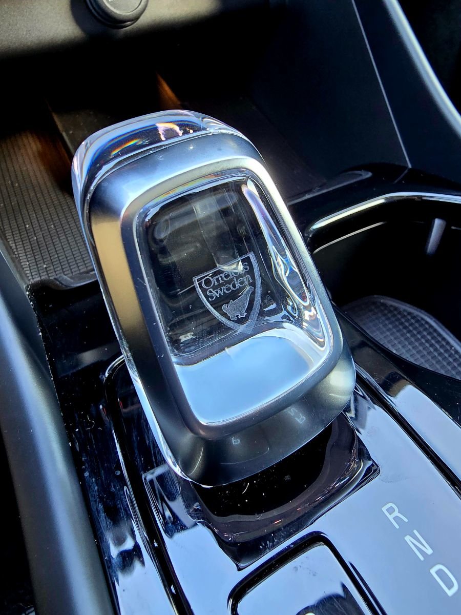 2025 Volvo XC40 PLUS DARK THEME-31