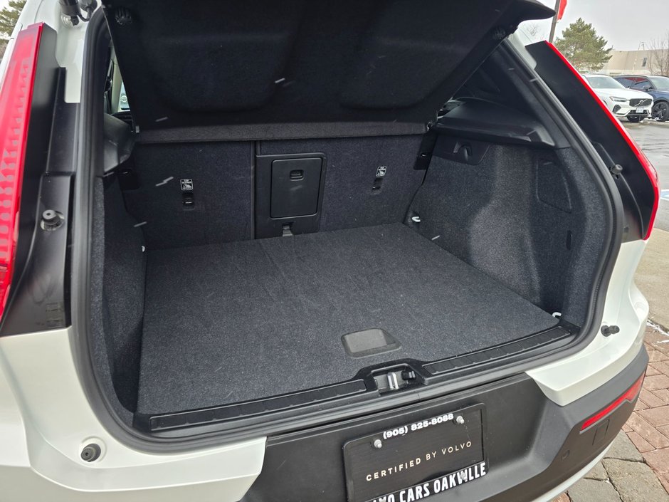 2025 Volvo XC40 CORE BRIGHT THEME-16