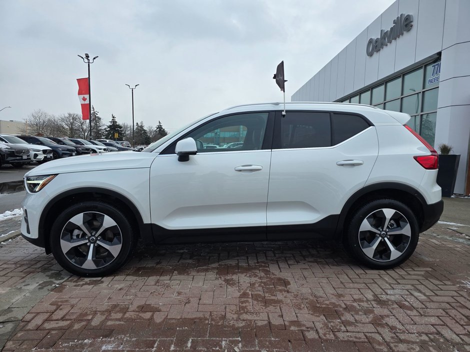 2025 Volvo XC40 CORE BRIGHT THEME-9